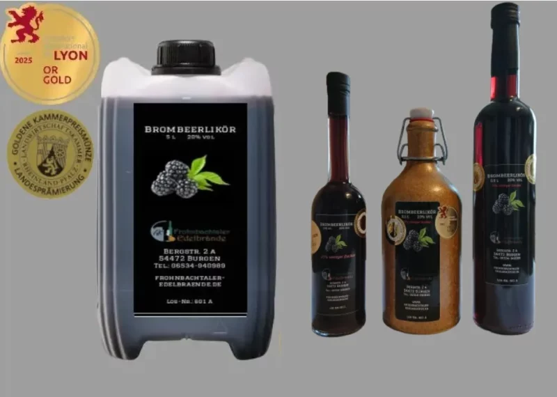 Brombeerlikör: 1 Bild mit 4 Varianten